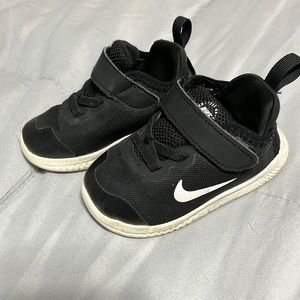 Toddler Nike sneakers